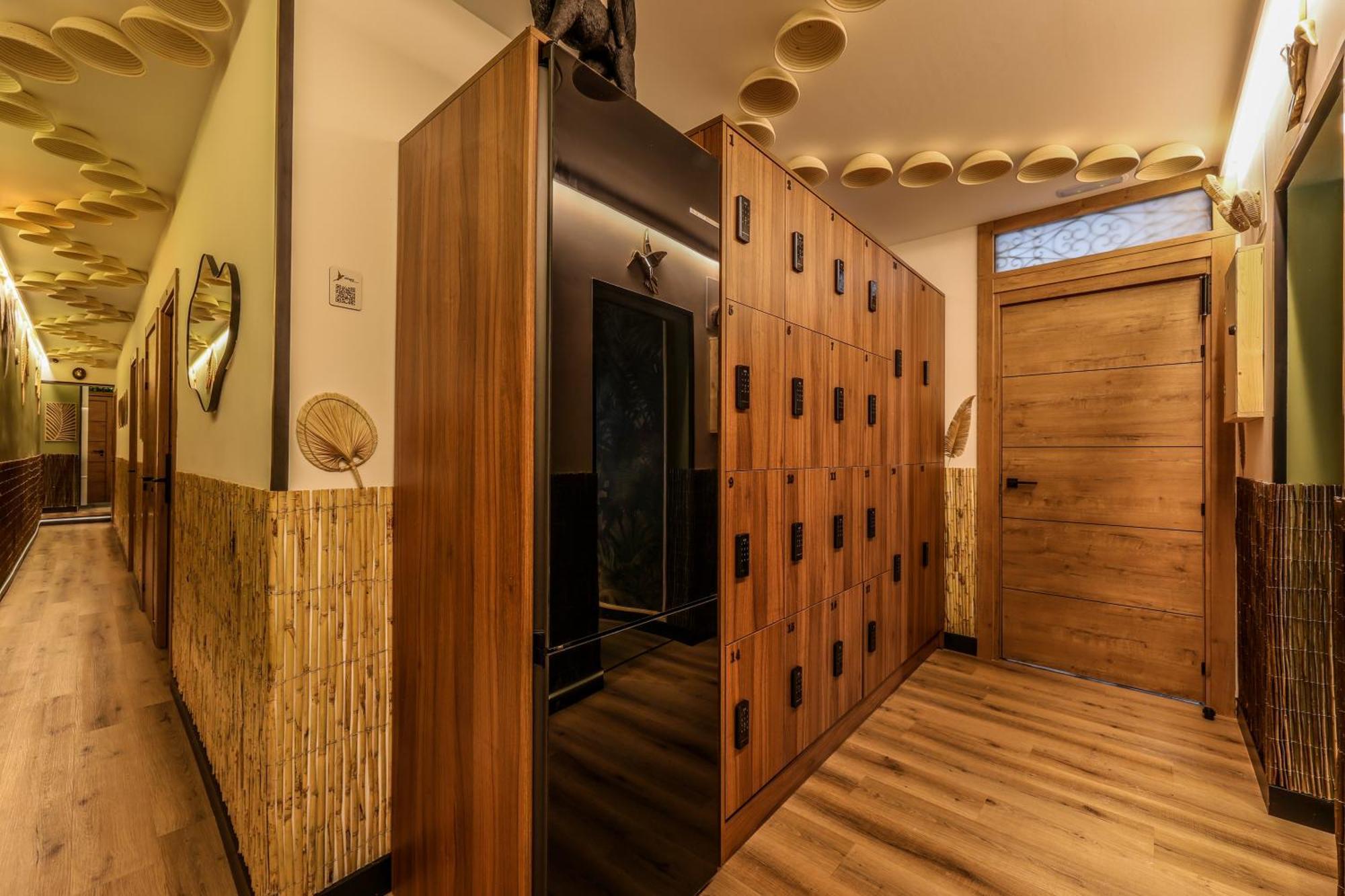 Eliseo - Livingcoworking - Malasana Madrid Ngoại thất bức ảnh